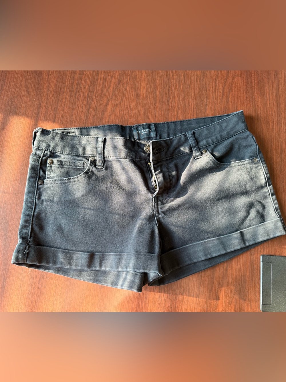 Celebrity Pink Women’s Black Stretchy Jean shorts